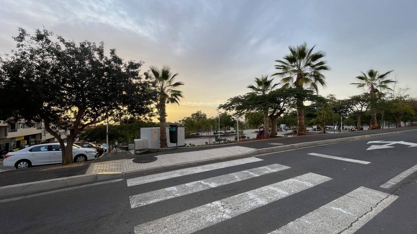 Piso de 2 habitaciones en Costa Adeje en venta con garaje - 280.000 € (Ref: 8785587)