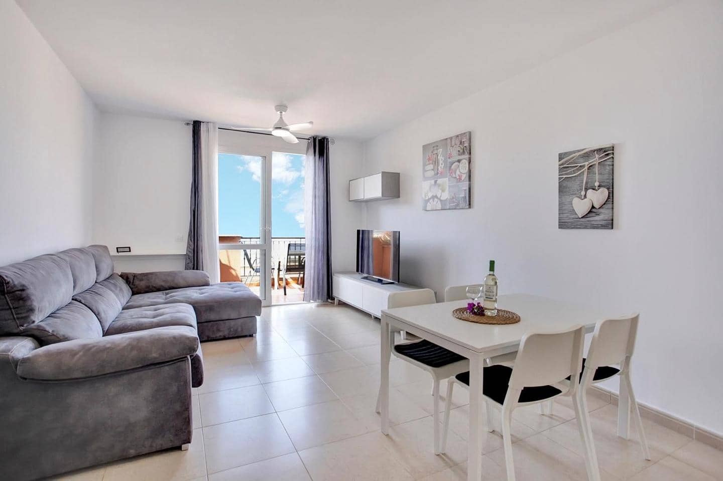 2 soverom Leilighet til salgs i Costa Adeje med svømmebasseng - € 350 000 (Ref: 8913666)