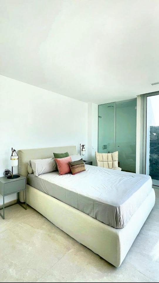 3 soveværelse Villa til salg i Costa Adeje med swimmingpool garage - € 2.700.000 (Ref: 8931401)