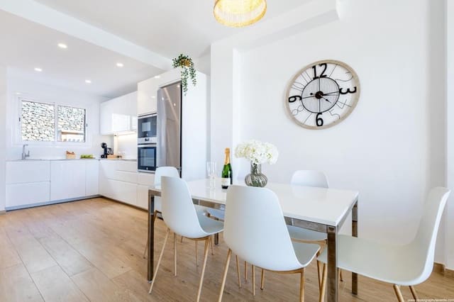 2 soveværelse Lejlighed til salg i Puerto Santiago, Santiago del Teide med swimmingpool garage - € 465.000 (Ref: 8960622)