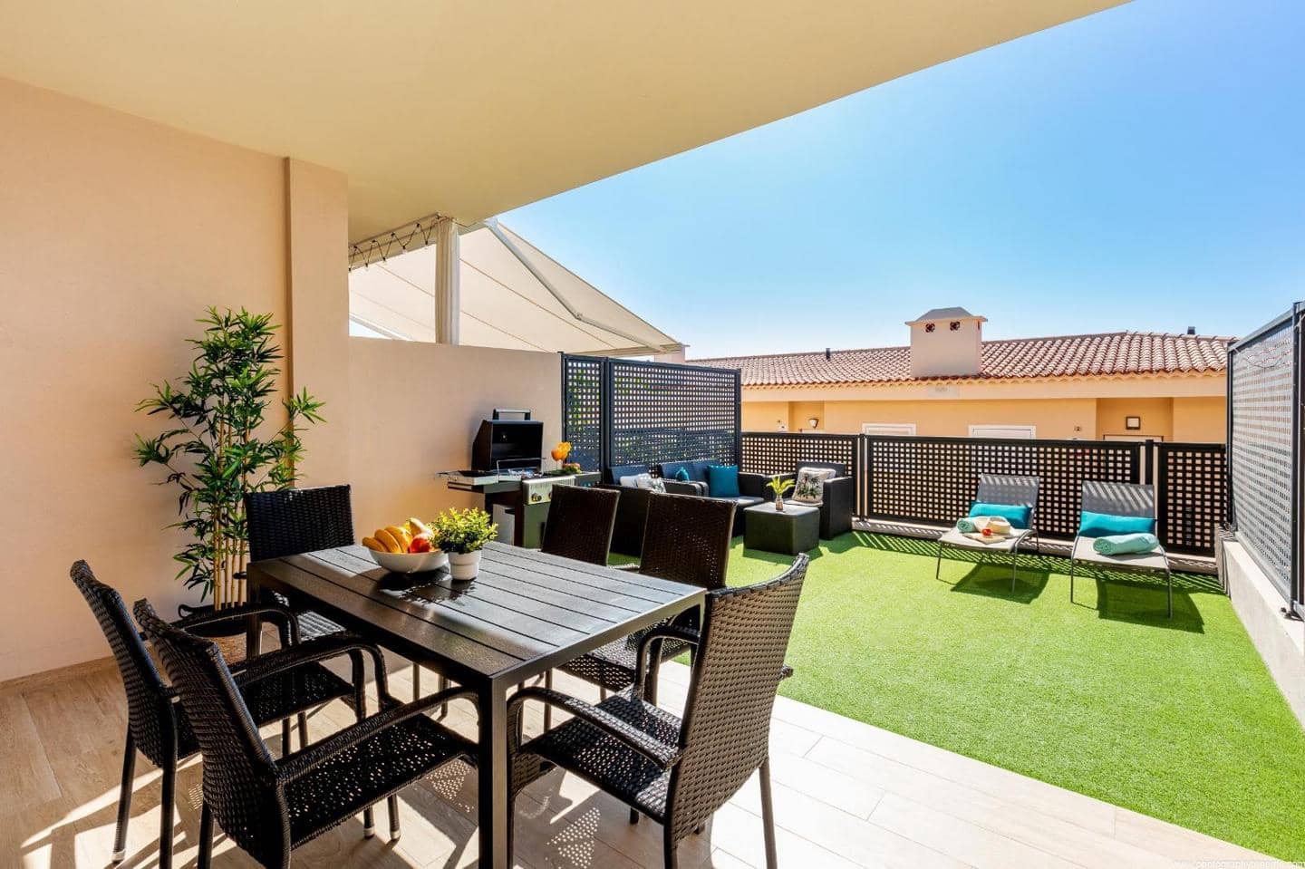 2 soveværelse Lejlighed til salg i Puerto Santiago med swimmingpool garage - € 465.000 (Ref: 8960622)