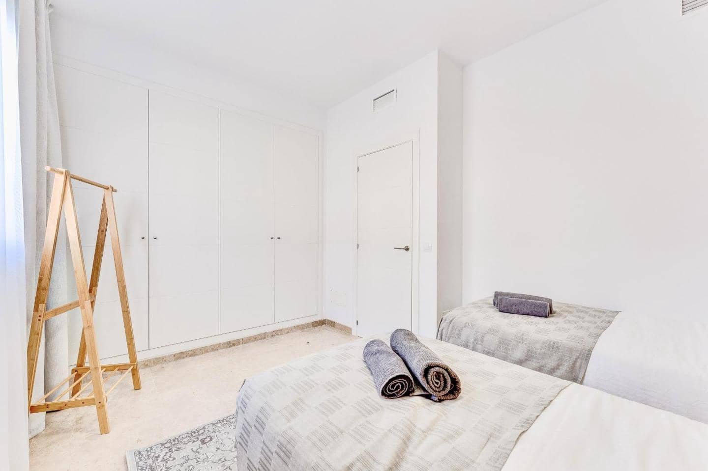 2 soveværelse Lejlighed til salg i Puerto Santiago med swimmingpool garage - € 450.000 (Ref: 8960623)