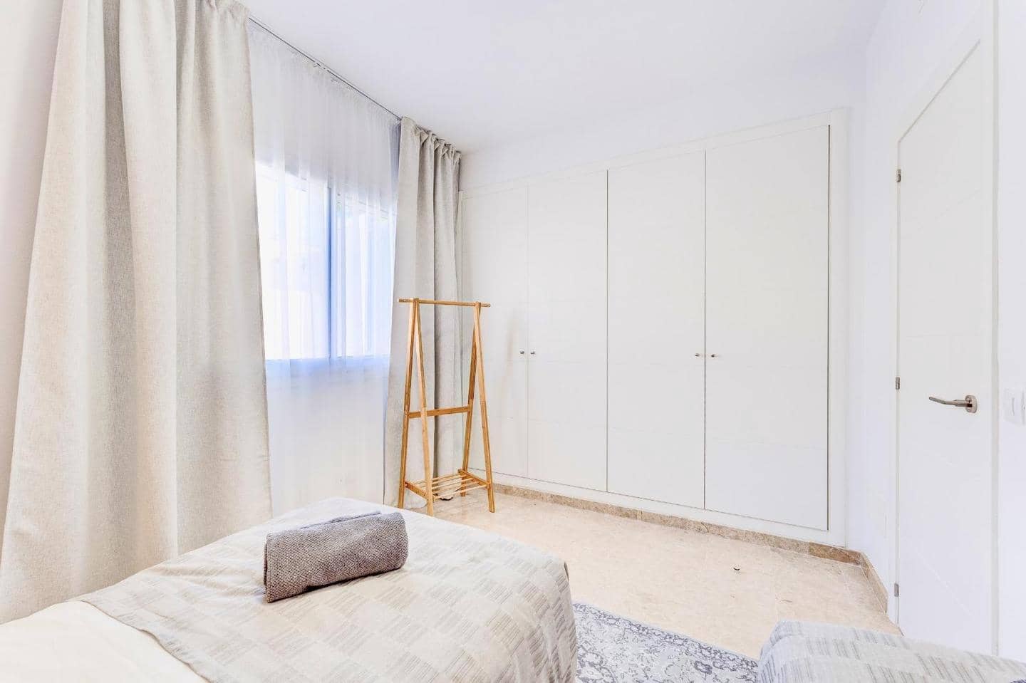 2 soveværelse Lejlighed til salg i Puerto Santiago med swimmingpool garage - € 450.000 (Ref: 8960623)