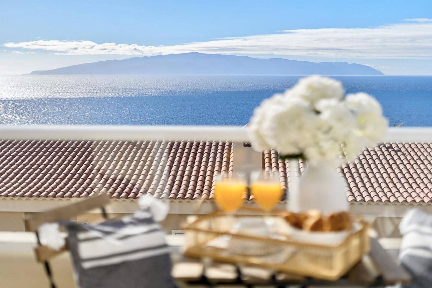 2 soveværelse Lejlighed til salg i Puerto Santiago med swimmingpool garage - € 450.000 (Ref: 8960623)