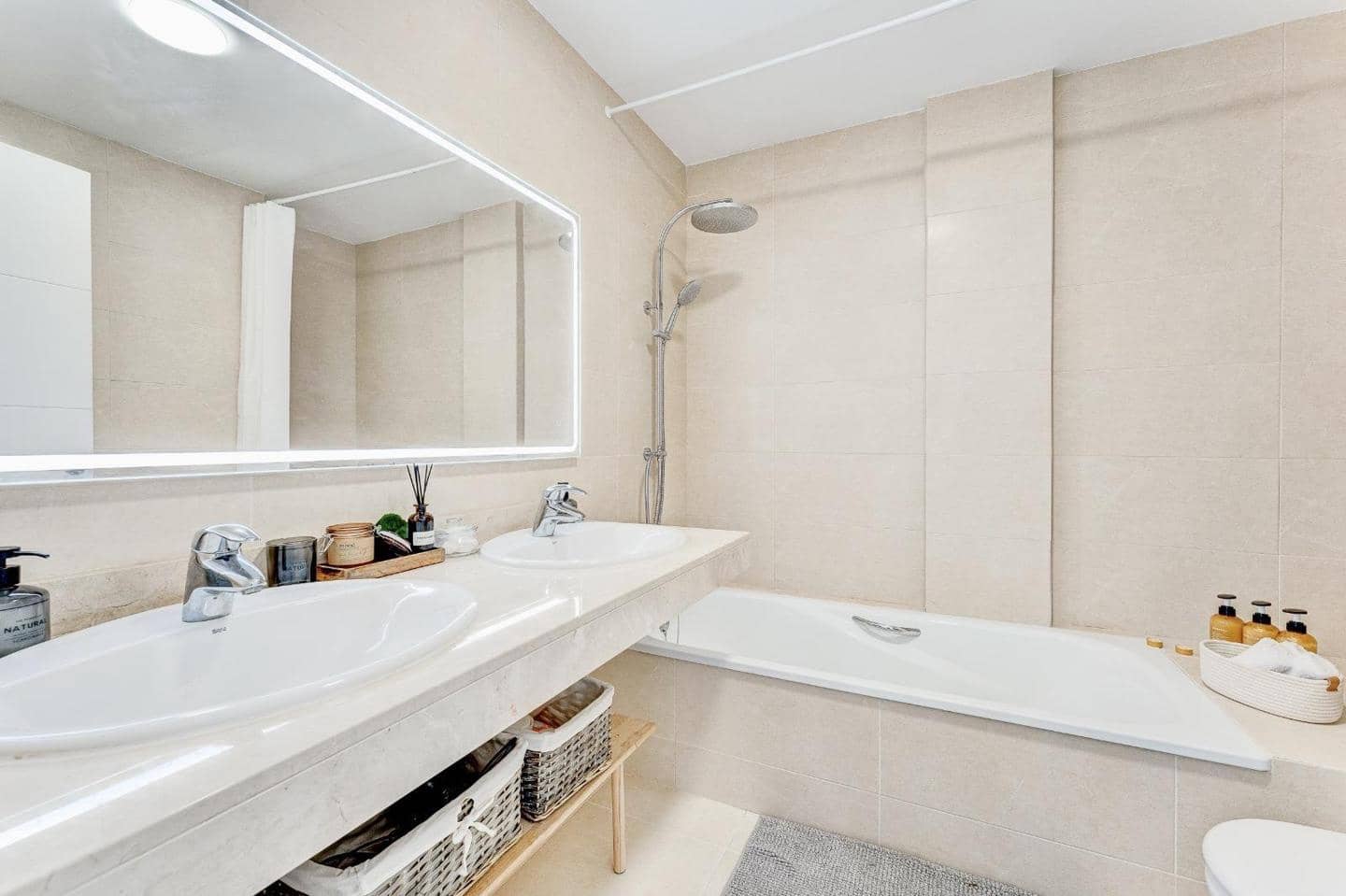 2 soveværelse Lejlighed til salg i Puerto Santiago med swimmingpool garage - € 450.000 (Ref: 8960623)