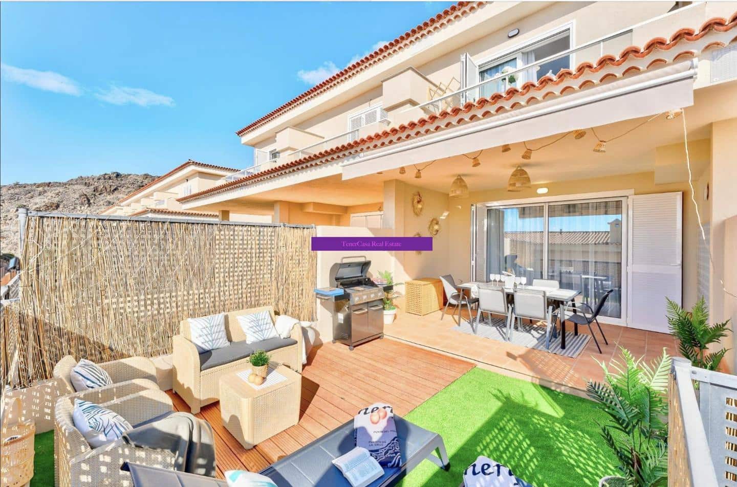 2 soveværelse Lejlighed til salg i Puerto Santiago med swimmingpool garage - € 450.000 (Ref: 8960623)