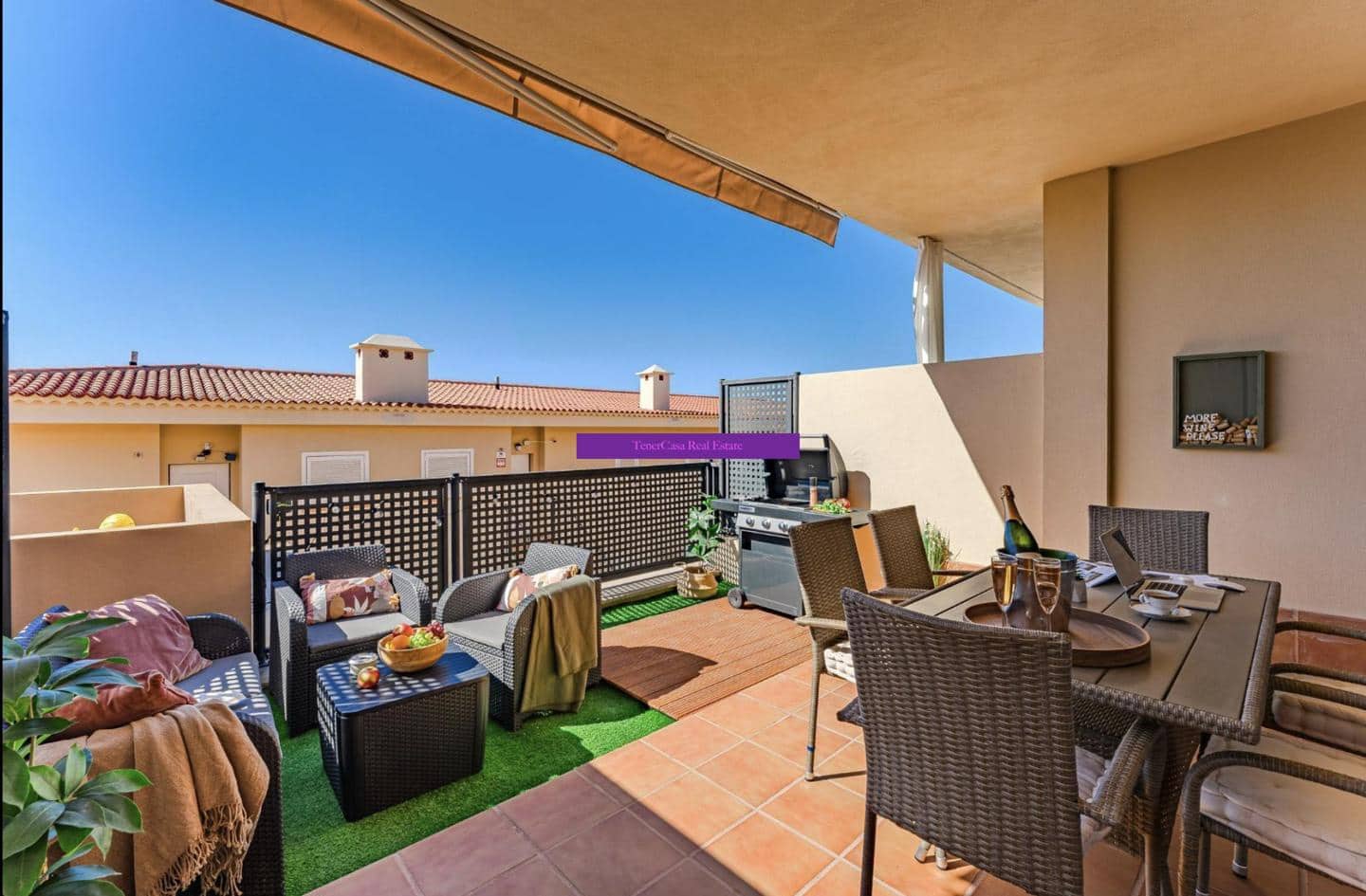 2 soveværelse Lejlighed til salg i Puerto Santiago med swimmingpool garage - € 470.000 (Ref: 8960712)