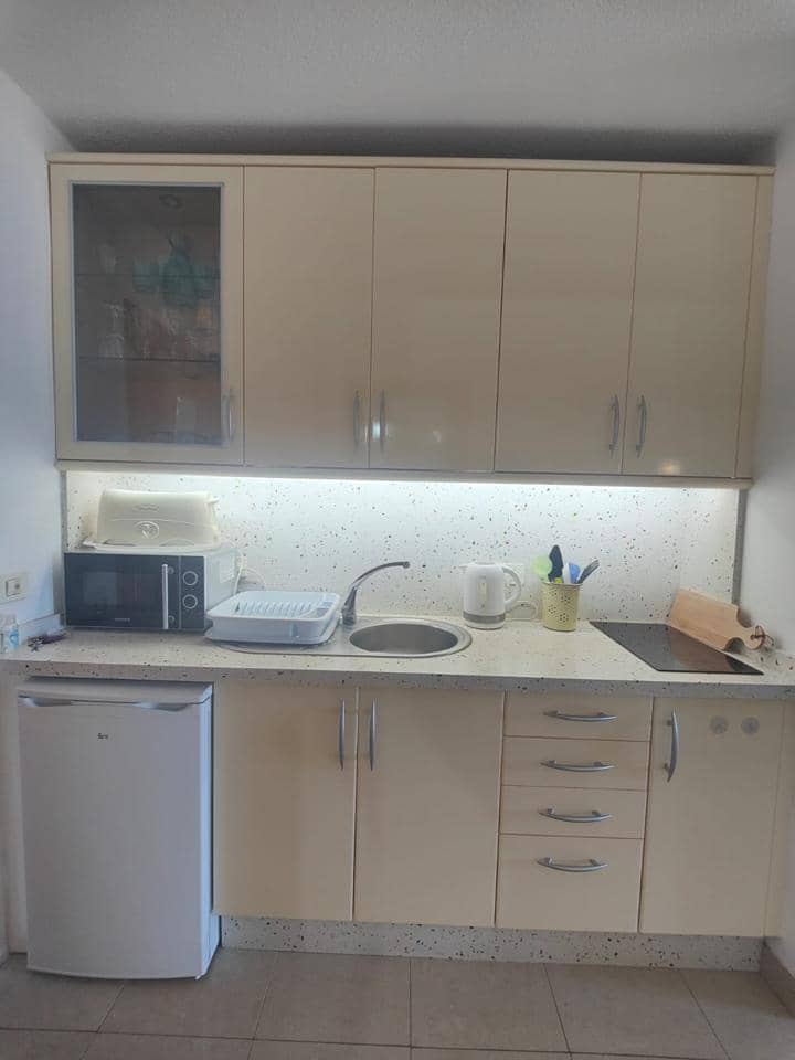 Leilighet til salgs i Los Cristianos med svømmebasseng - € 225 000 (Ref: 8967685)