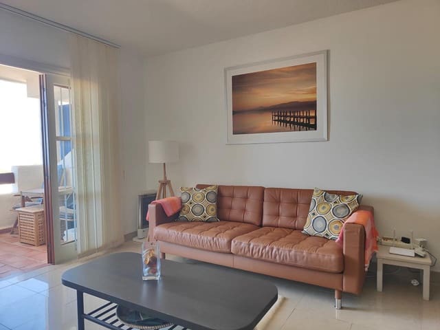 Leilighet til salgs i Los Cristianos, Arona med svømmebasseng - € 225 000 (Ref: 8967685)