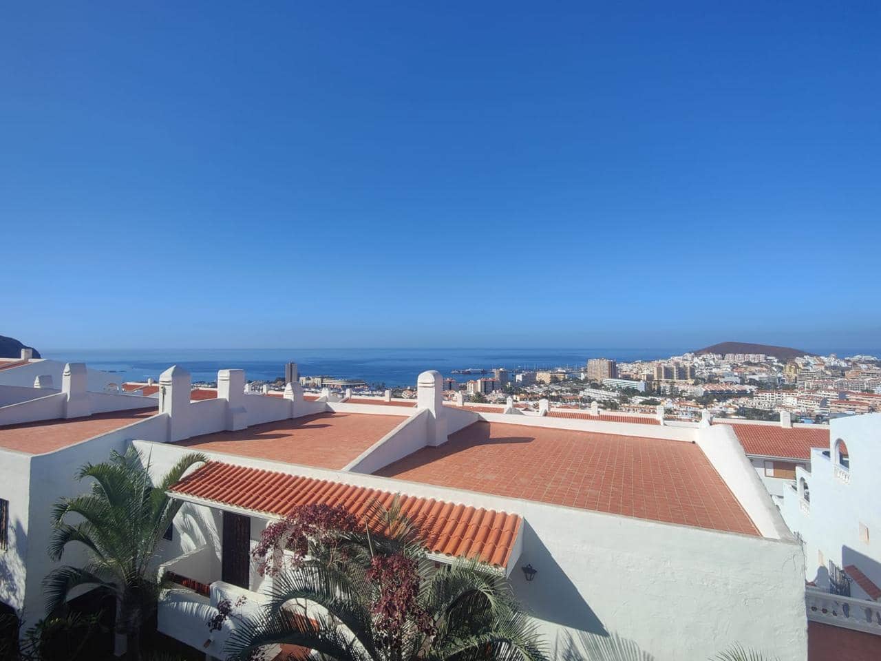 Leilighet til salgs i Los Cristianos med svømmebasseng - € 225 000 (Ref: 8967685)
