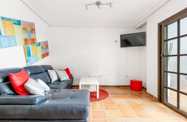 4 chambre Villa/Maison à vendre à El Medano, Granadilla de Abona avec garage - 749 000 € (Ref: 8977294)