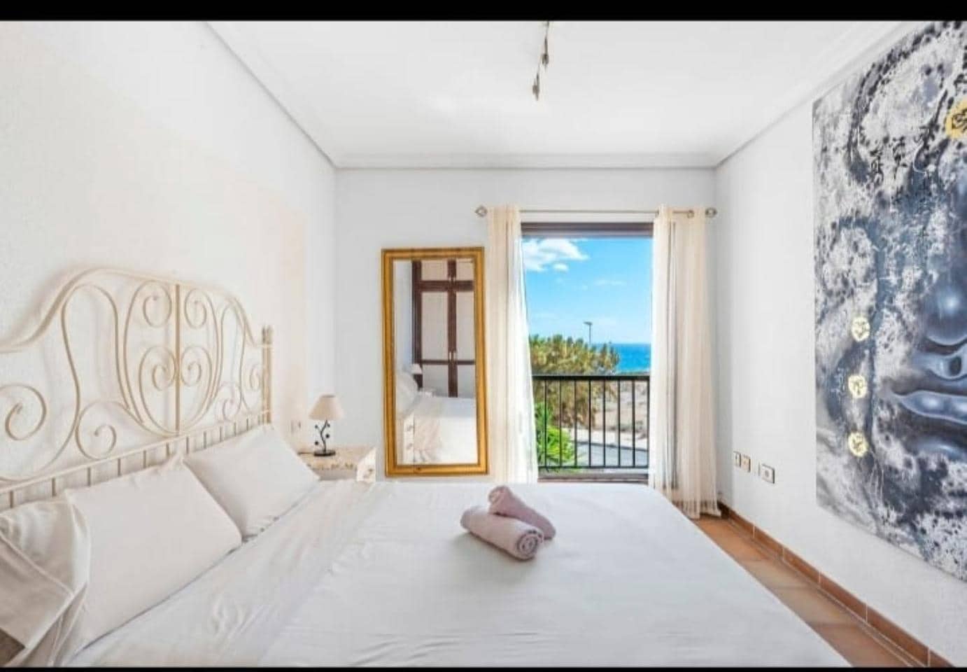 4 soveværelse Villa til salg i El Medano med garage - € 749.000 (Ref: 8977294)