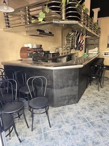 Negocio de 2 habitaciones en Playa de las Americas, Arona en venta - 350.000 € (Ref: 9004057)