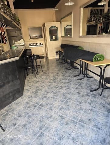 Negocio de 2 habitaciones en Playa de las Americas, Arona en venta - 350.000 € (Ref: 9004057)