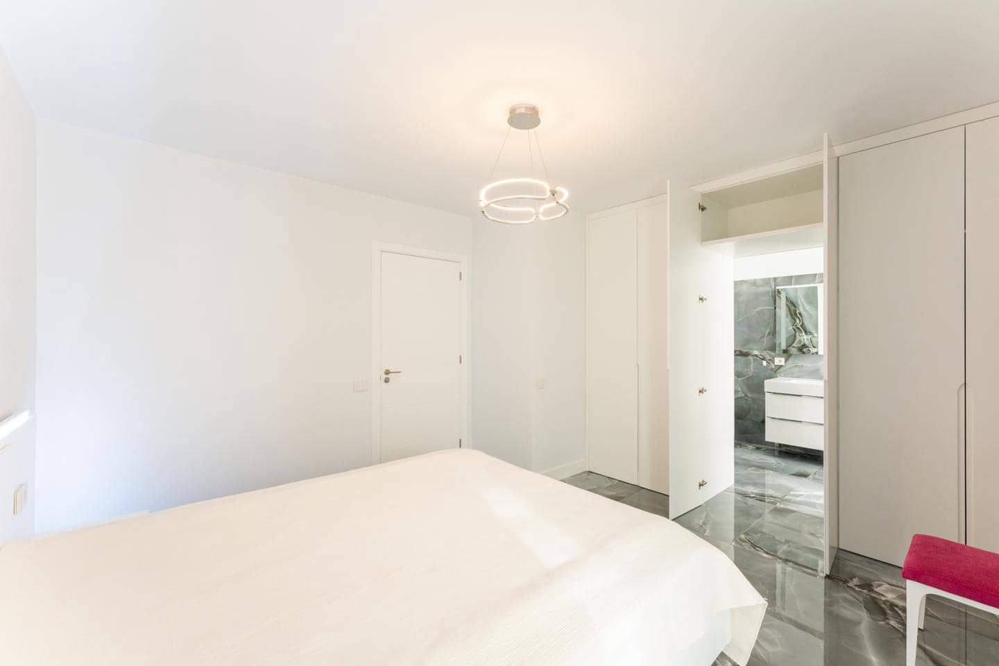 3 soveværelse Villa til salg i Costa Adeje med swimmingpool garage - € 2.350.000 (Ref: 9008342)