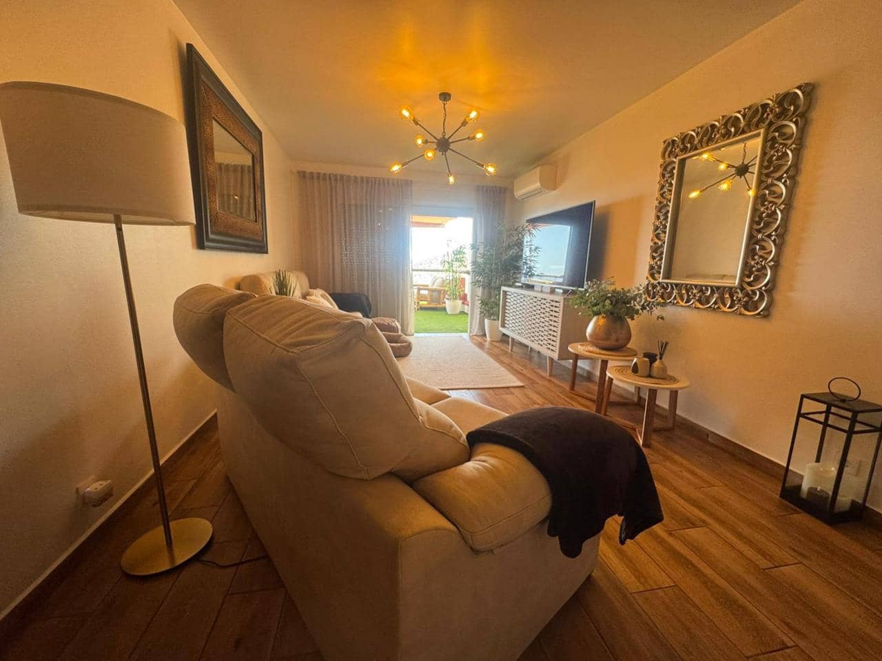 2 bedroom Flat for sale in Costa Adeje with garage - € 449,000 (Ref: 9035602)