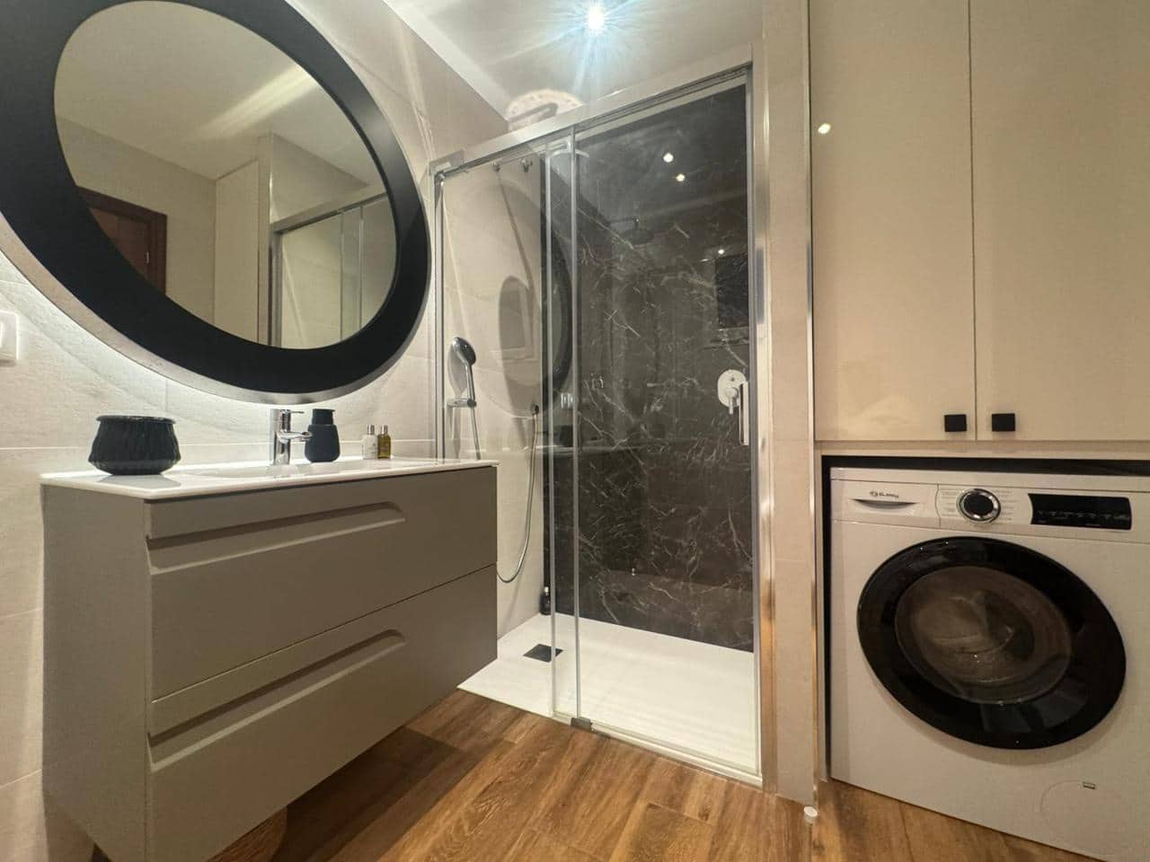 2 bedroom Flat for sale in Costa Adeje with garage - € 449,000 (Ref: 9035602)