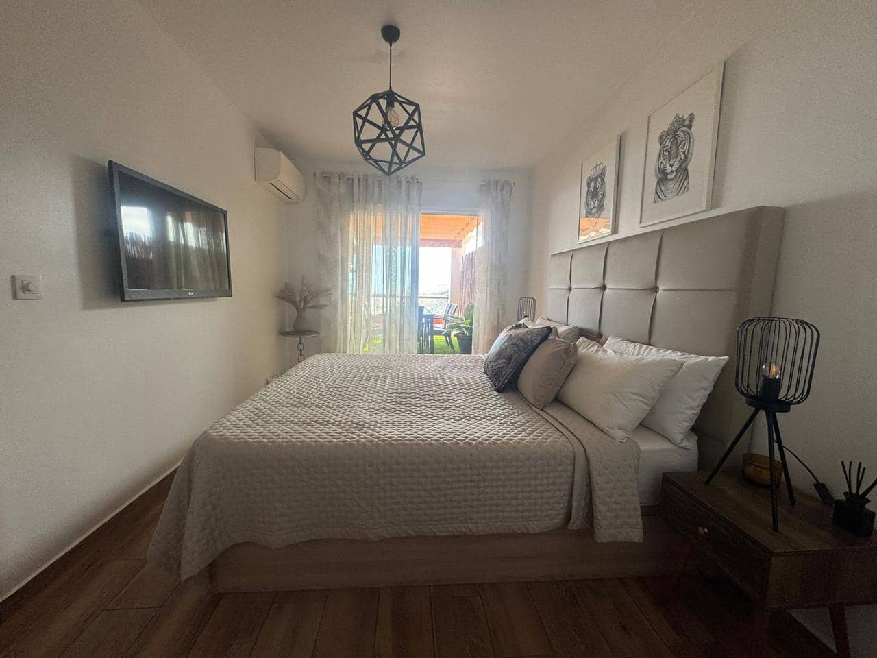 2 bedroom Flat for sale in Costa Adeje with garage - € 449,000 (Ref: 9035602)