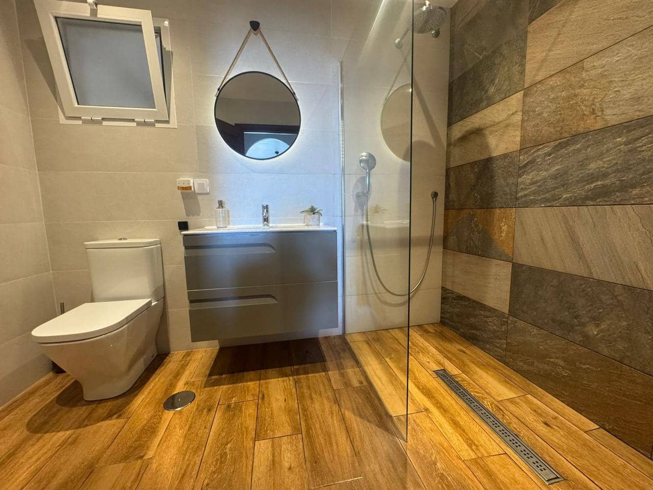 2 bedroom Flat for sale in Costa Adeje with garage - € 449,000 (Ref: 9035602)