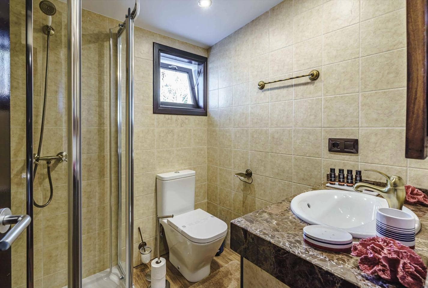 7 soveværelse Villa til salg i Costa Adeje med swimmingpool garage - € 8.500.000 (Ref: 9076902)