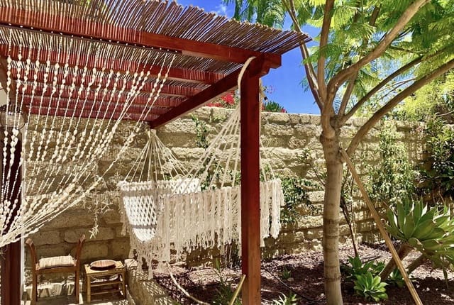 7 soveværelse Villa til salg i Playa del Duque, Adeje med swimmingpool garage - € 8.500.000 (Ref: 9076902)