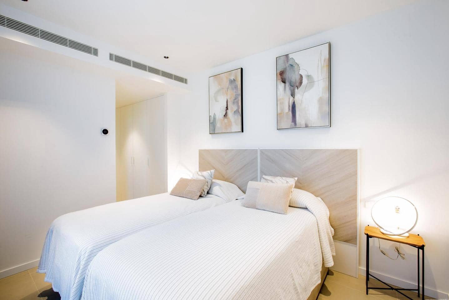 3 makuuhuone Huvila myytävänä paikassa Guia de Isora mukana uima-altaan 
autotalli - 1 830 000 € (Ref: 9079711)