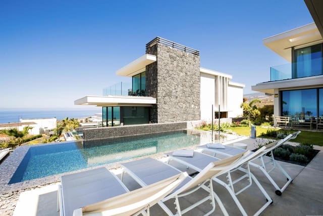 3 soveværelse Villa til salg i Guía de Isora med swimmingpool garage - € 1.830.000 (Ref: 9079711)