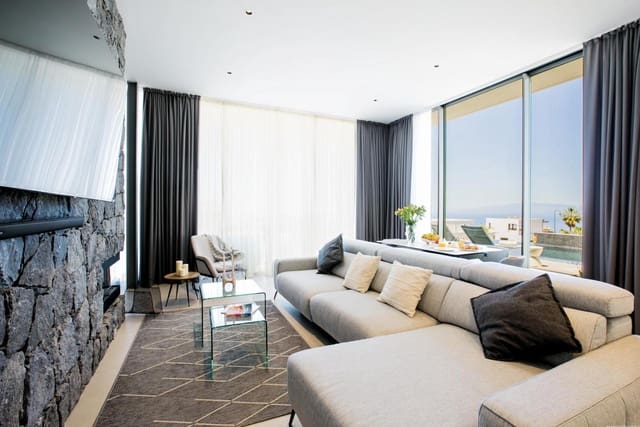 3 soveværelse Villa til salg i Guía de Isora med swimmingpool garage - € 1.830.000 (Ref: 9079711)