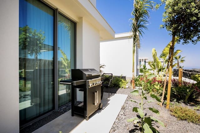 3 soveværelse Villa til salg i Guía de Isora med swimmingpool garage - € 1.830.000 (Ref: 9079711)