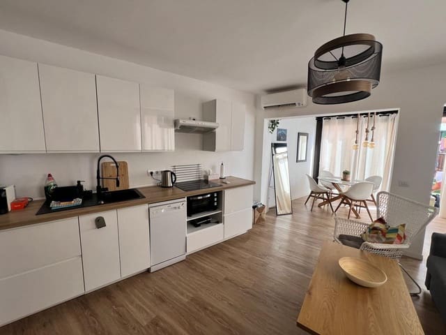 2 soveværelse Lejlighed til salg i San Eugenio Alto, Adeje med swimmingpool garage - € 340.000 (Ref: 9131421)