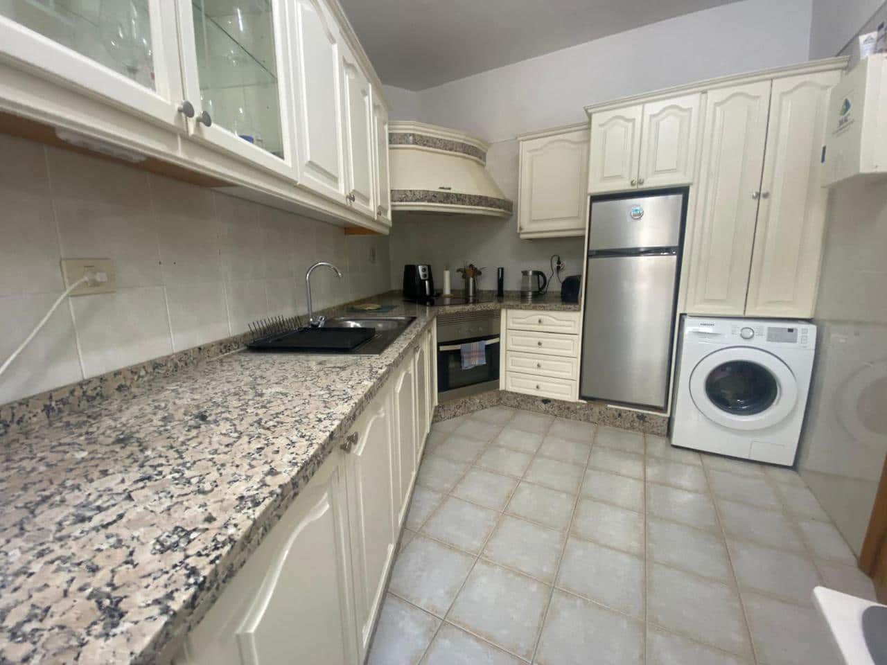 4 soveværelse Lejlighed til salg i Chayofa med swimmingpool garage - € 375.000 (Ref: 9143997)