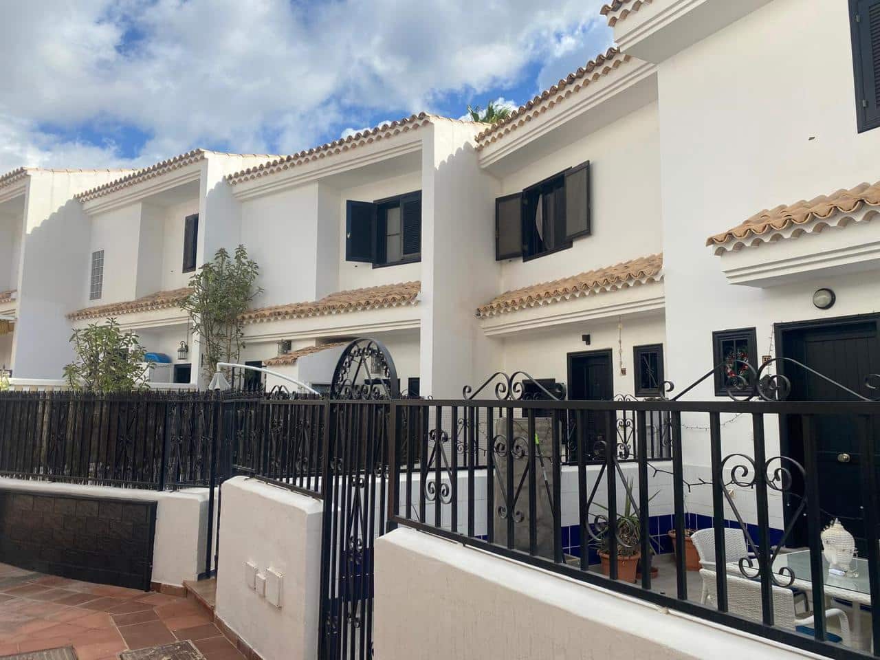 4 soveværelse Lejlighed til salg i Chayofa med swimmingpool garage - € 375.000 (Ref: 9143997)