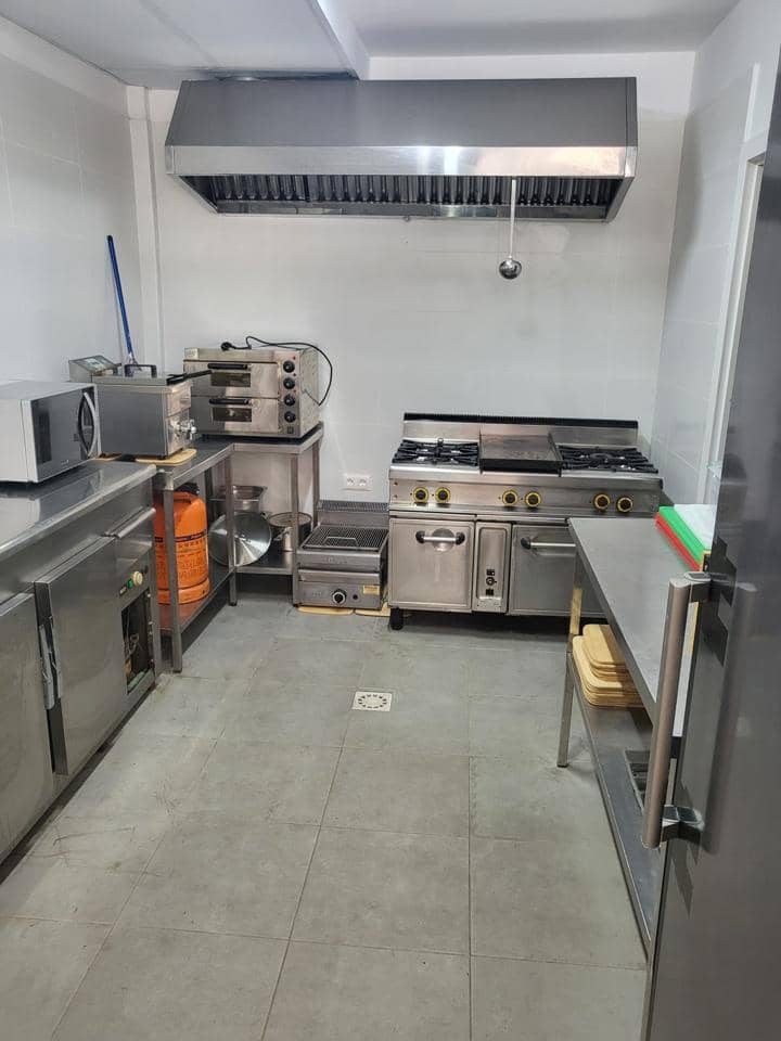 2 soverom Bedrift til salgs i Costa Adeje - € 160 000 (Ref: 9158133)