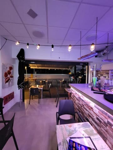 2 makuuhuone Yritys myytävänä paikassa Torviscas Bajo, Adeje - 160 000 € (Ref: 9158133)