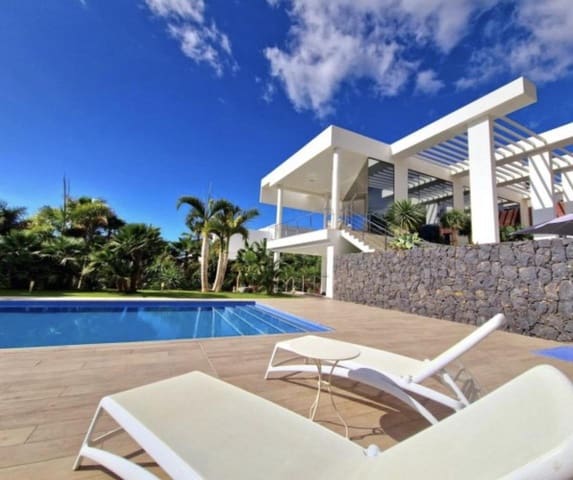 6 soverom Villa til salgs i La Caleta Adeje, Adeje med svømmebasseng garasje - € 4 450 000 (Ref: 9158423)