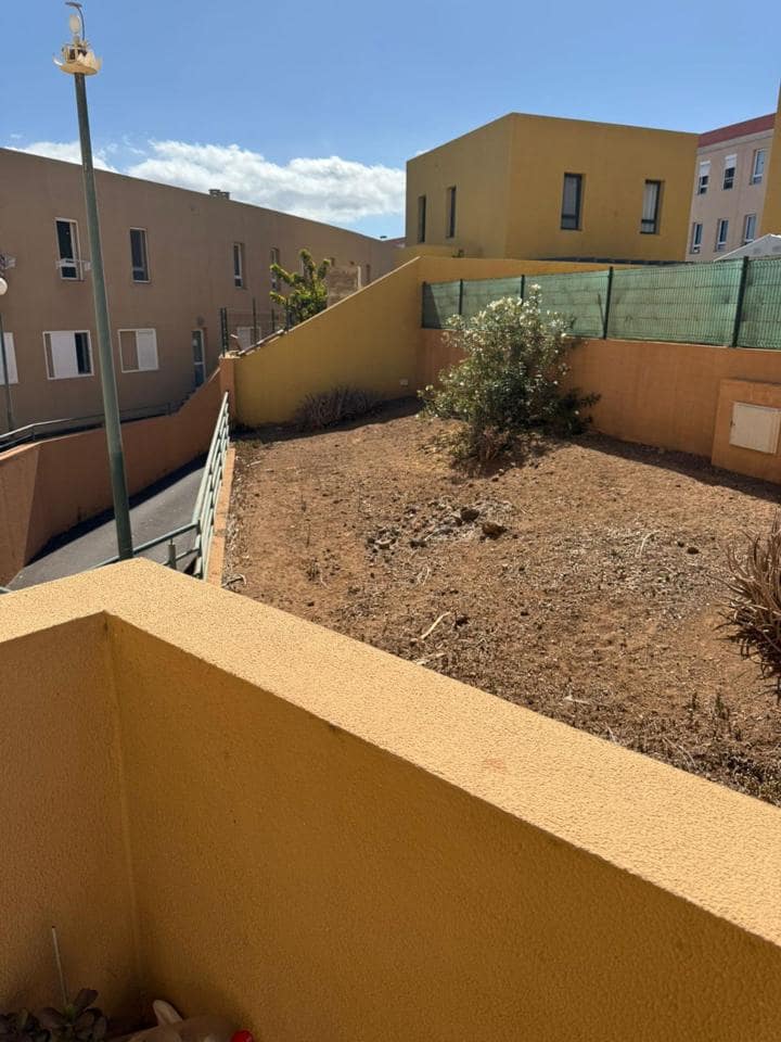 3 soveværelse Lejlighed til salg i San Isidro de Abona med garage - € 228.000 (Ref: 9161374)