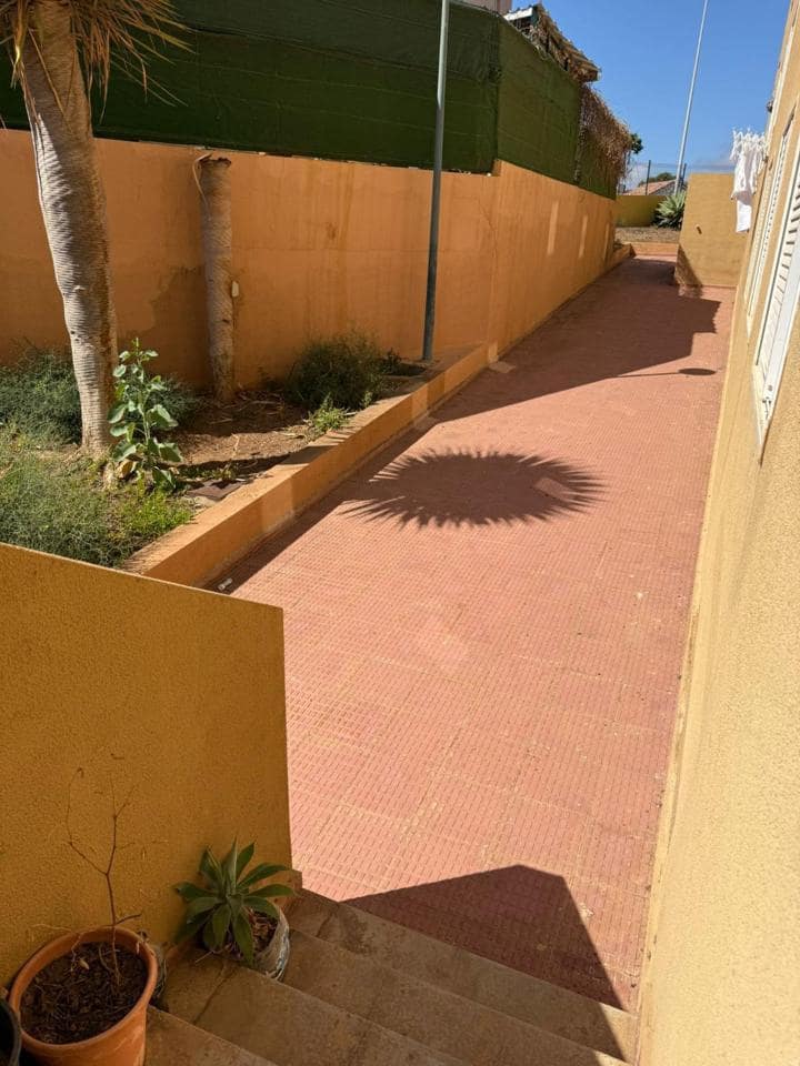 3 soveværelse Lejlighed til salg i San Isidro de Abona med garage - € 228.000 (Ref: 9161374)