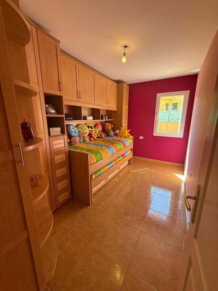 3 soveværelse Lejlighed til salg i San Isidro de Abona med garage - € 228.000 (Ref: 9161374)