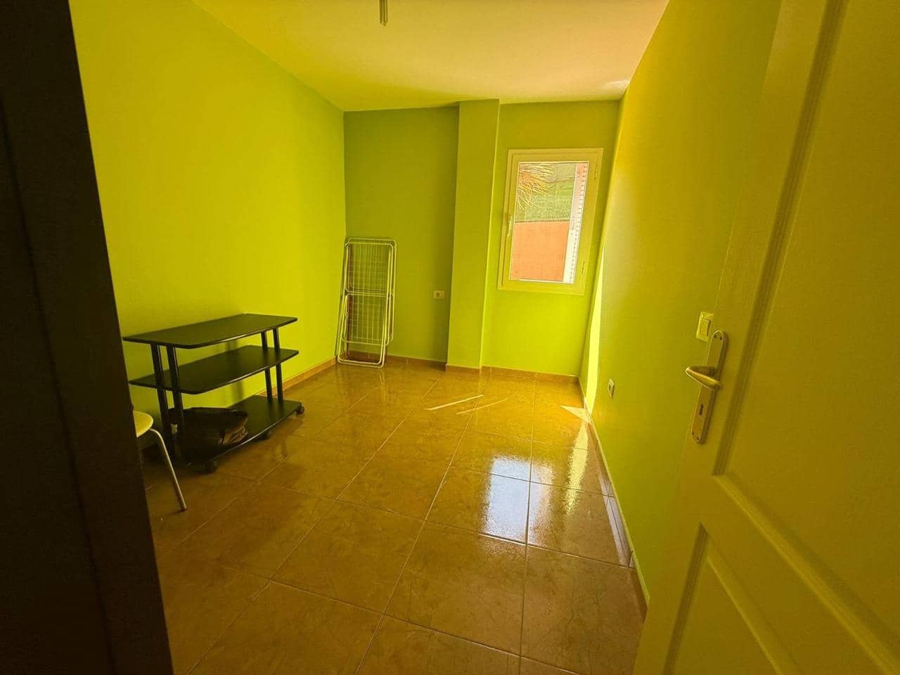 3 soveværelse Lejlighed til salg i San Isidro de Abona med garage - € 228.000 (Ref: 9161374)