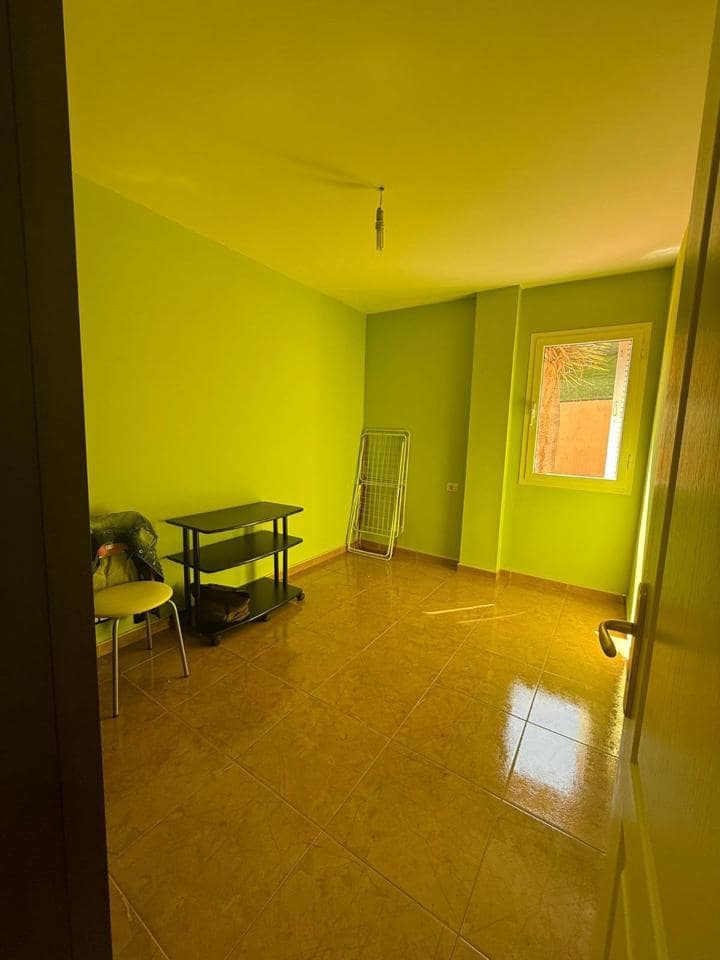 3 soveværelse Lejlighed til salg i San Isidro de Abona med garage - € 228.000 (Ref: 9161374)