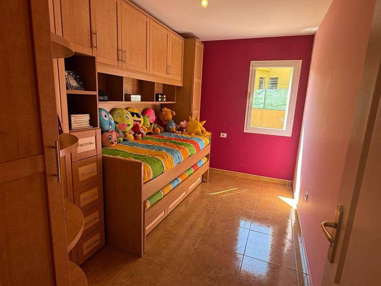 3 soveværelse Lejlighed til salg i San Isidro de Abona med garage - € 228.000 (Ref: 9161374)