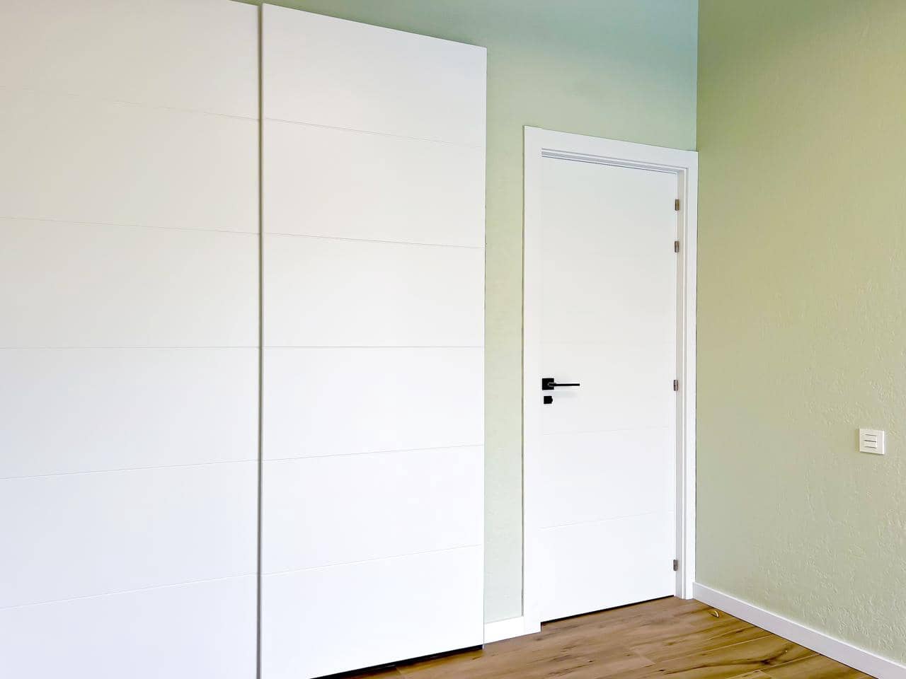 1 bedroom Flat for sale in Los Cristianos with pool - € 269,000 (Ref: 9164537)