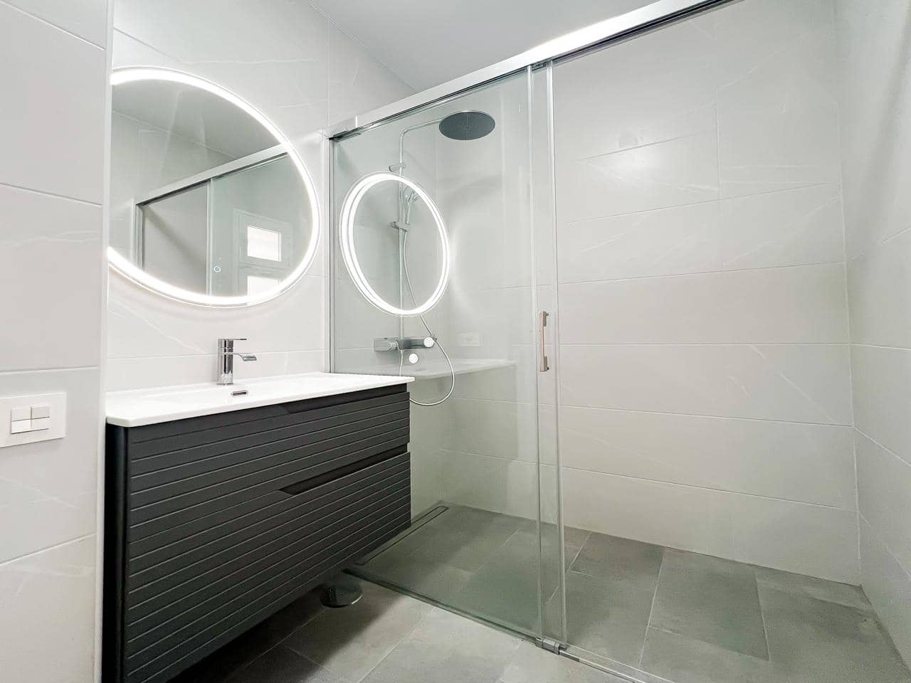 1 bedroom Flat for sale in Los Cristianos with pool - € 269,000 (Ref: 9164537)