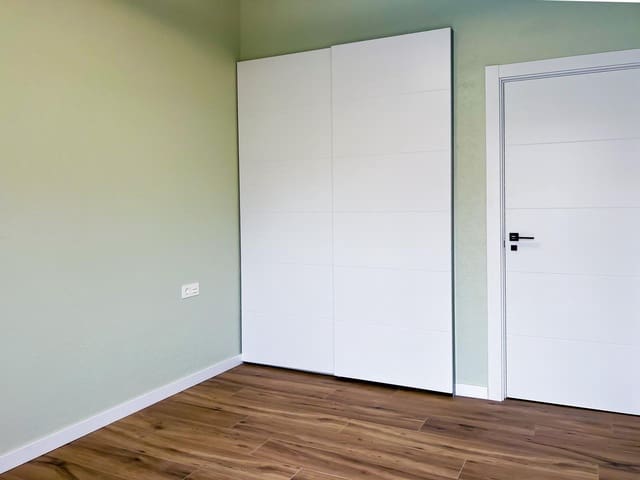 Piso de 1 habitación en Los Cristianos, Arona en venta con piscina - 269.000 € (Ref: 9164537)