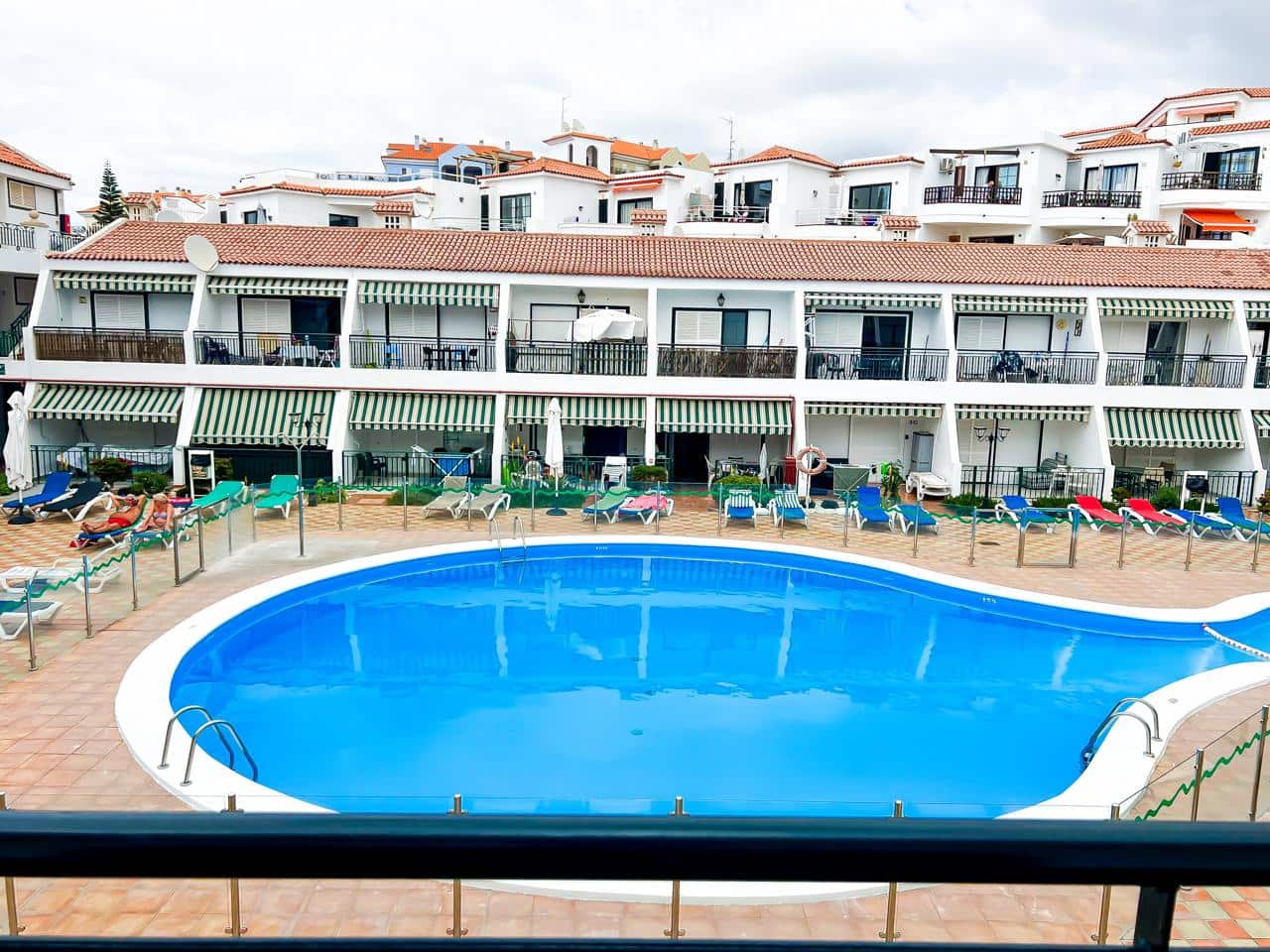1 bedroom Flat for sale in Los Cristianos with pool - € 269,000 (Ref: 9164537)