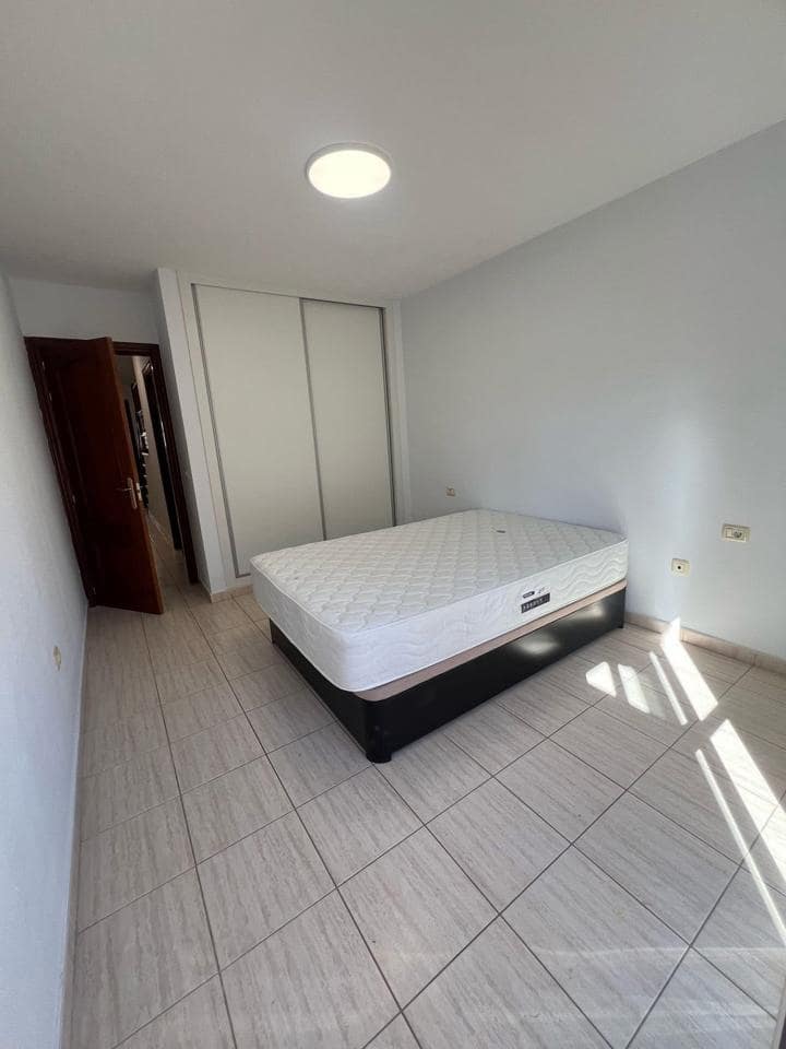 3 soveværelse Lejlighed til salg i Valle de San Lorenzo med garage - € 360.000 (Ref: 9191768)