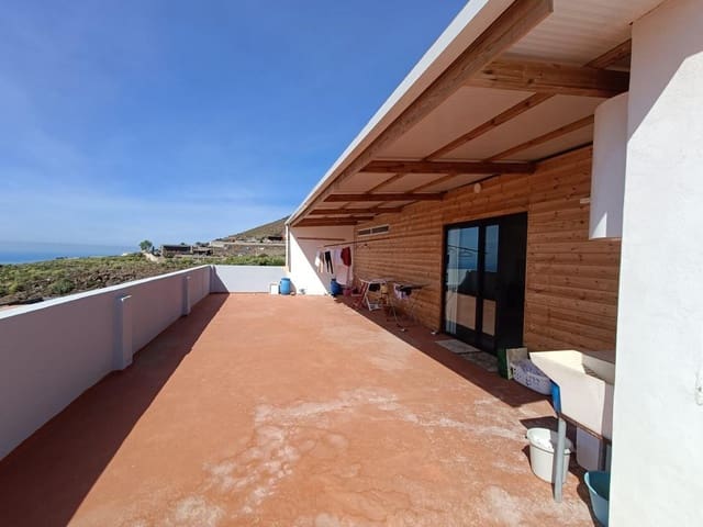 8 sovrum Villa till salu i Arona med pool garage - 880 000 € (Ref: 9219295)