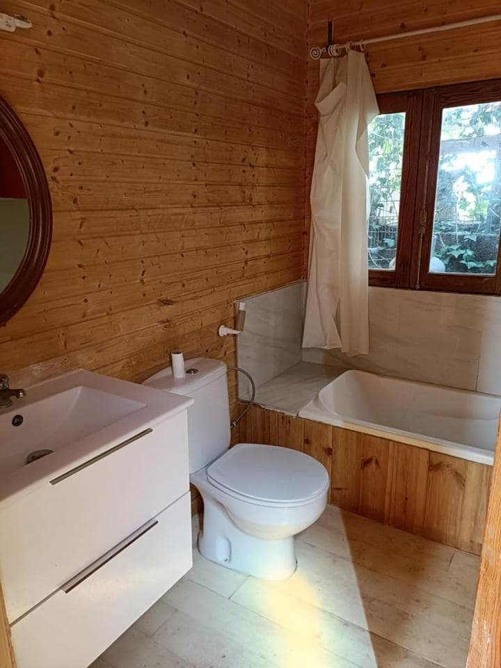 8 sovrum Villa till salu i Arona med pool garage - 880 000 € (Ref: 9219295)