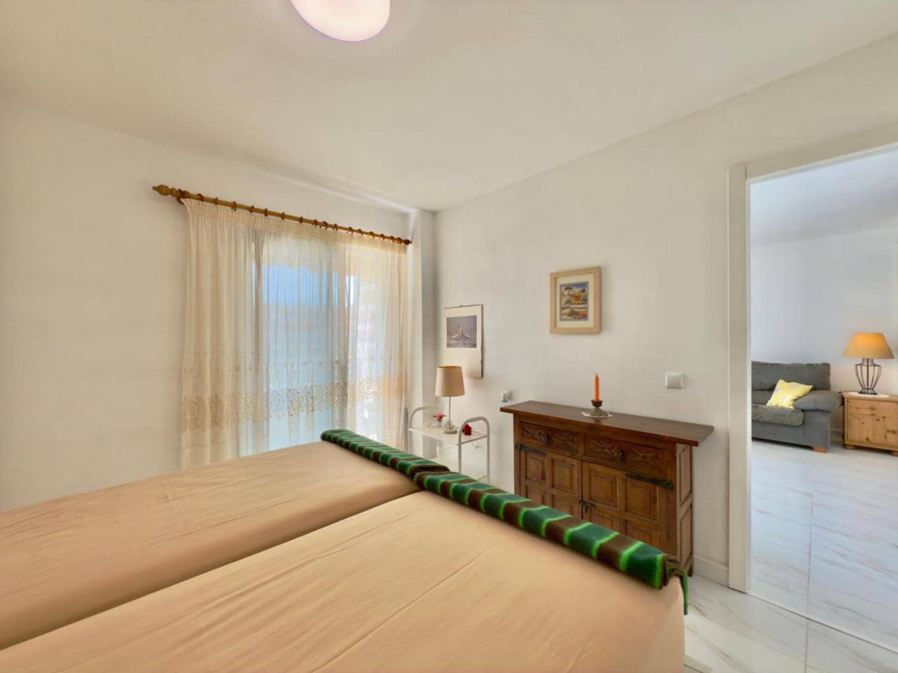 1 soverom Leilighet til salgs i Los Cristianos med svømmebasseng - € 425 000 (Ref: 9261868)