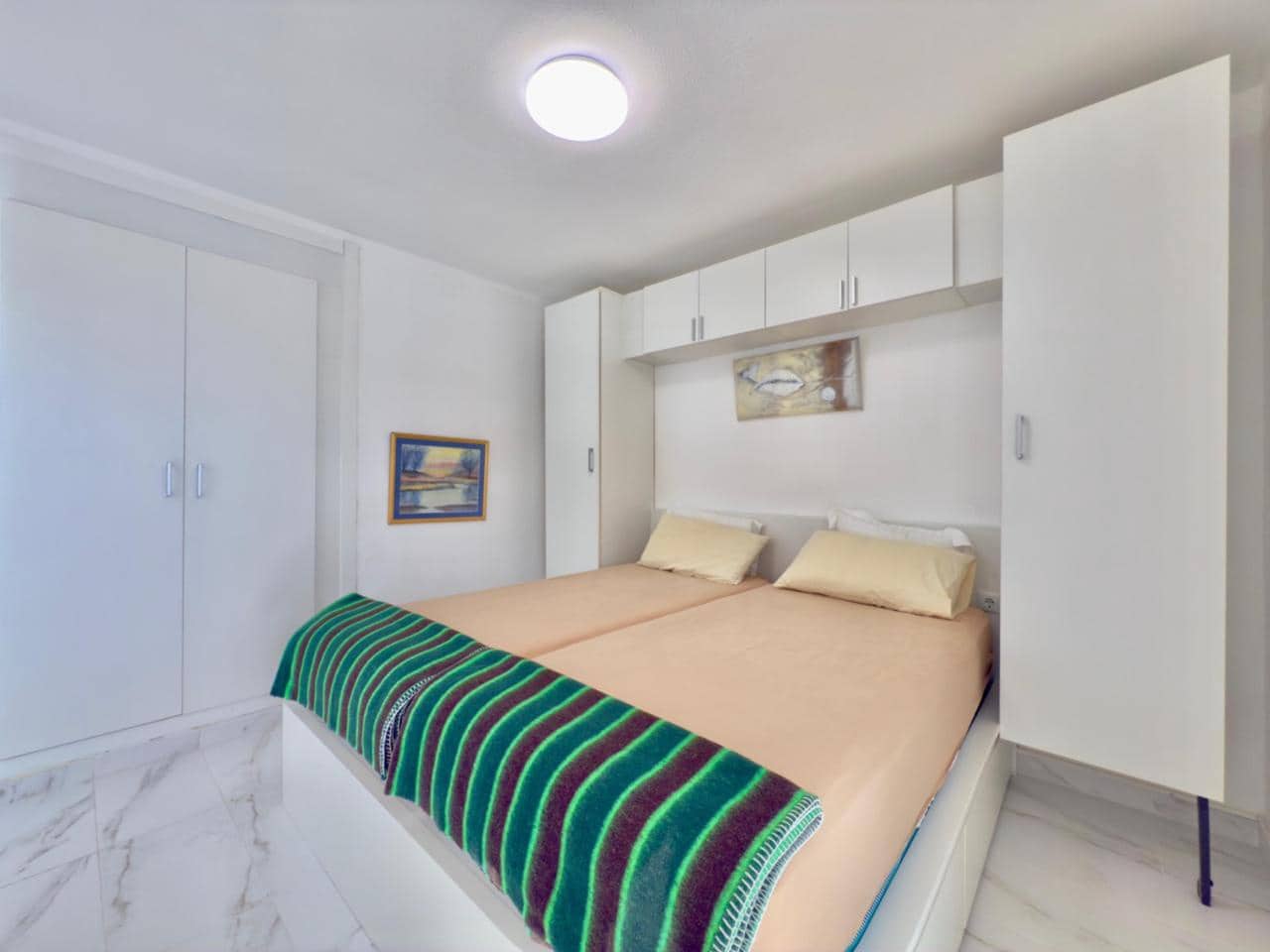 1 soverom Leilighet til salgs i Los Cristianos med svømmebasseng - € 425 000 (Ref: 9261868)